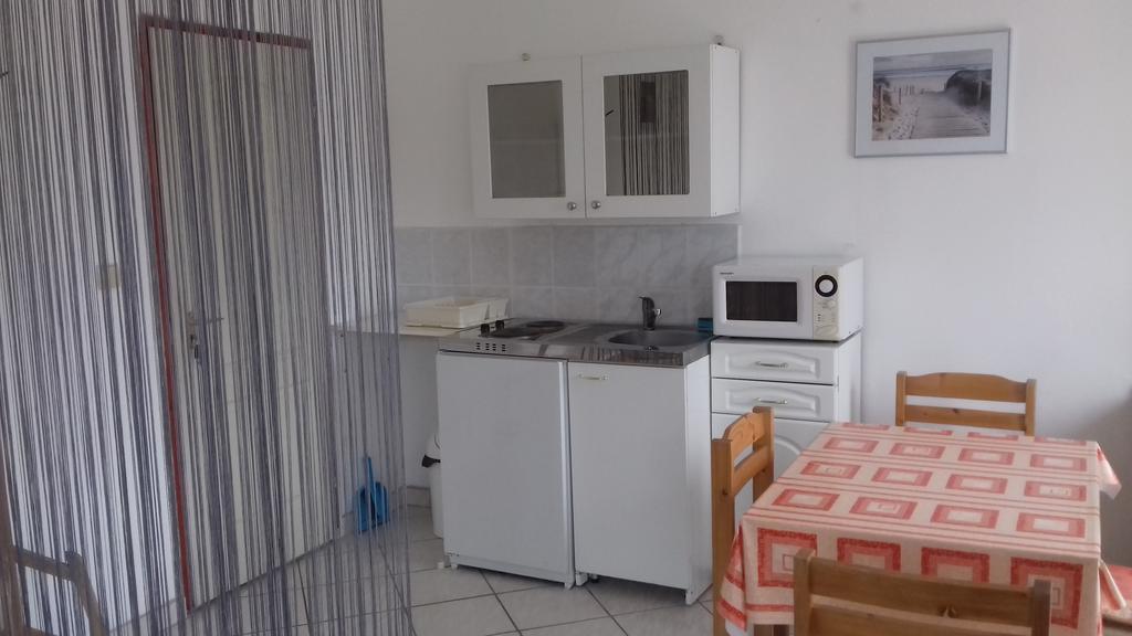 Apartmanhaz Balatonfenyves Apartment Exterior photo